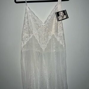 NWT Warner's White Lace Chemise